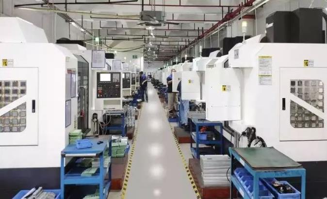 Typische holle machinaal bewerkte metalen onderdelen